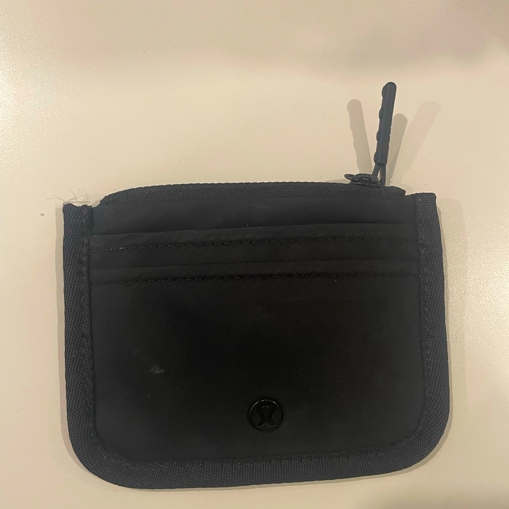 Lululemon wallet